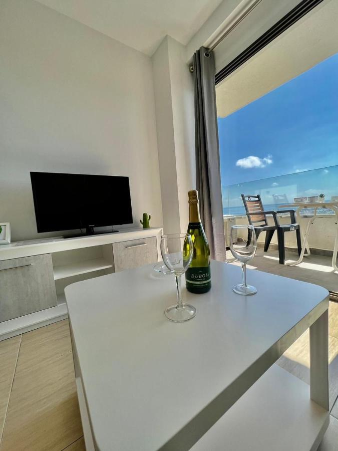 Apartment Sol Carihuela Torremolinos Exterior photo